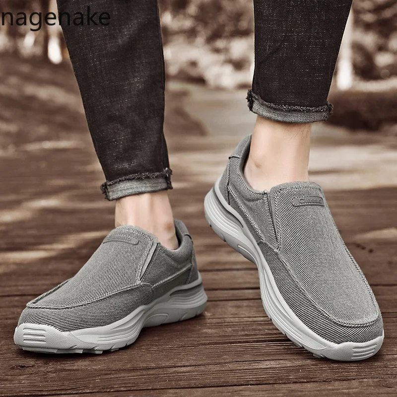 

Mesh Men Shoes Summer Lightweight Sneakers Men Outdoor Casual Walking Shoes Breathable Slip on Mens Loafers Zapatillas Hombre