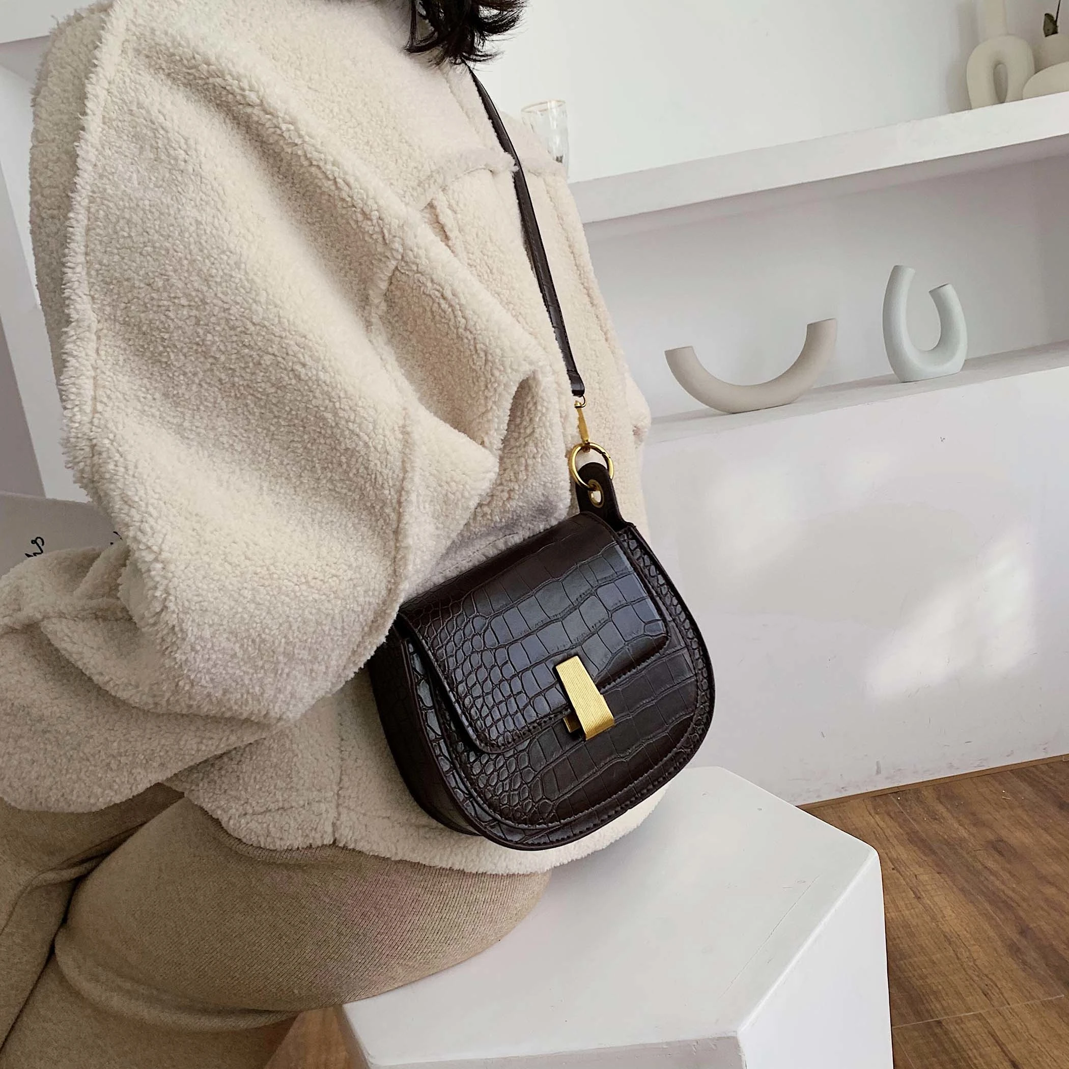 Модные седельные сумки из искусственной кожи с каменным узором для женщин