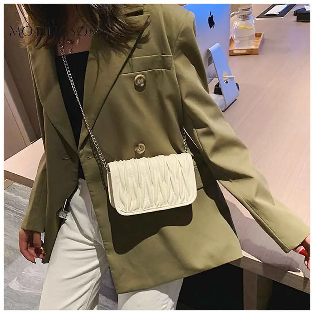 Маленькая маленькая сумка с клапаном узором в виде морщин на цепочке плечо