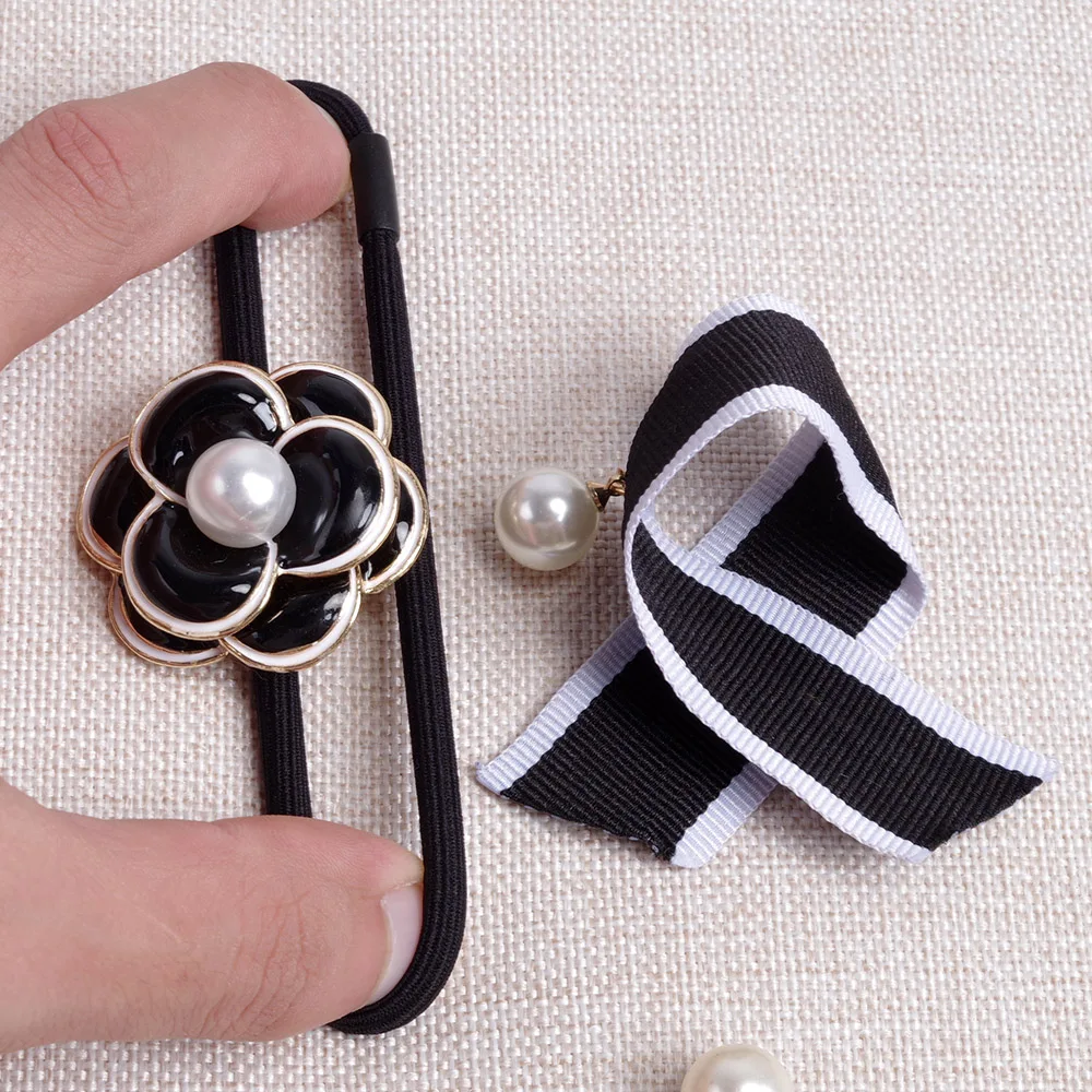 Одежда для девочек в Корейском стиле простой и глубоким вырезом декорированные