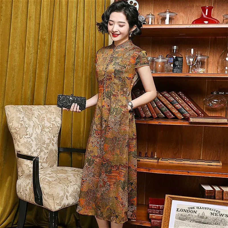 

High End Gambiered Canton Silk Dress 2020 Summer New Fashion Printing Embroidery Mulberry Silk Mid Length Mother's Wear