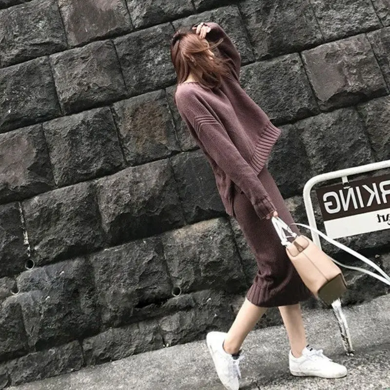 

Women Sweater Set Knitted 2PC Bag Hip O-neck Thin Long Sleeve Sweater And Mini Skirt Female Winter Clothes