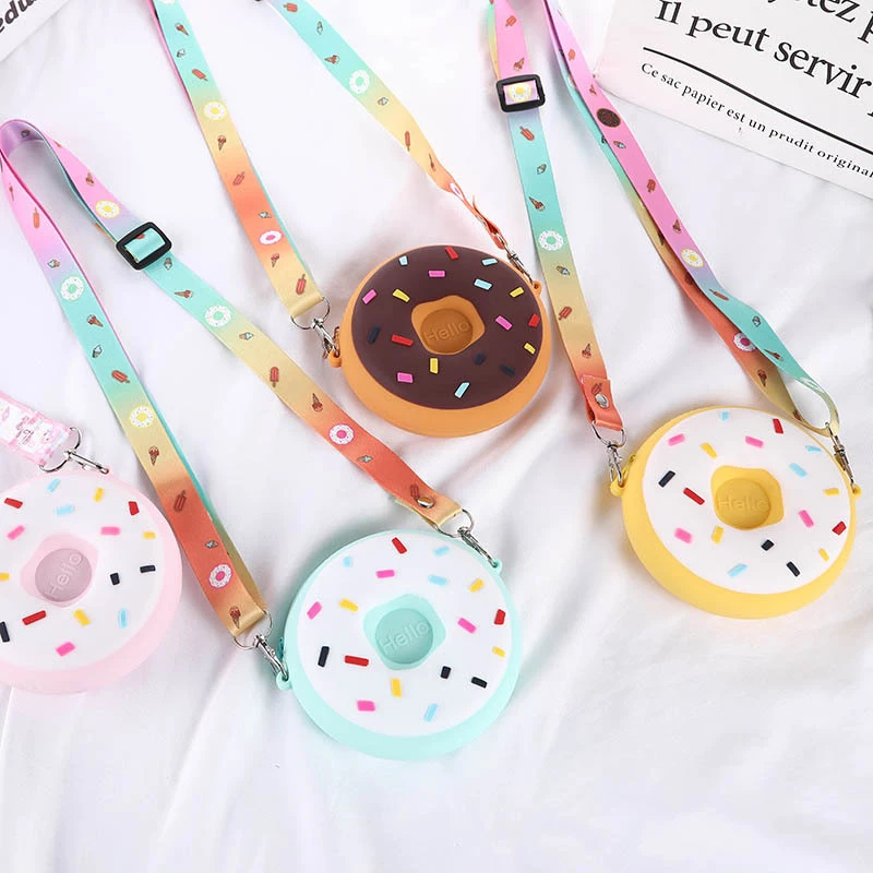 2021 New Fashion Girls Cute Colorful Clear Lovely Silicone Gift Doughnut Crossbody Designers Mini Kids Purses And Handbags