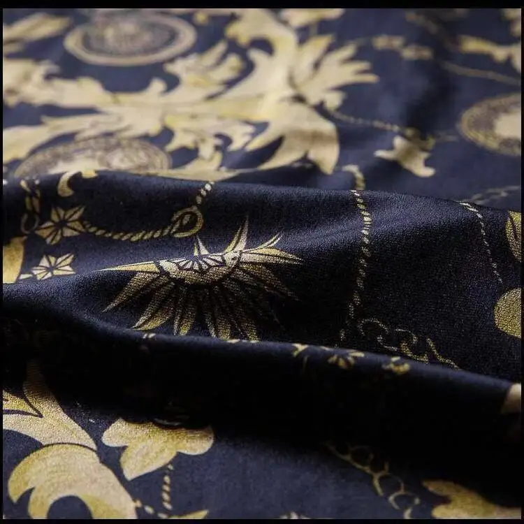 

Autumn and winter high-end men's clothing base business print large size plus velvet thick long sleeve t-shirt men.