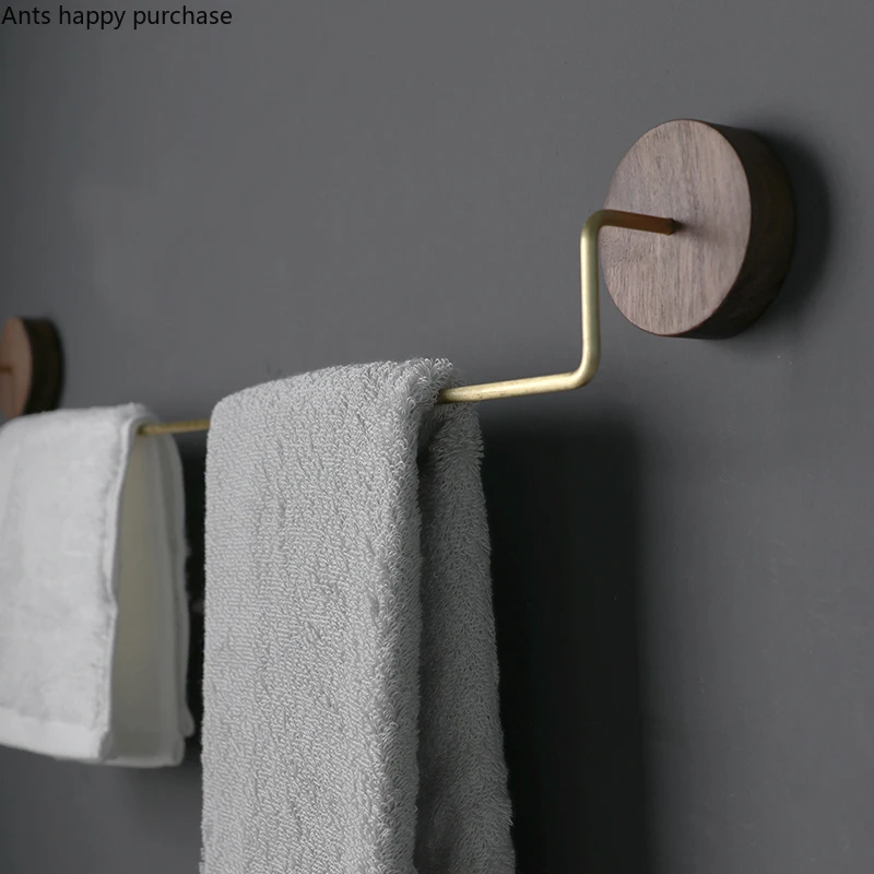 Вешалка для полотенец в скандинавском стиле из латуни и черного ореха вешалка