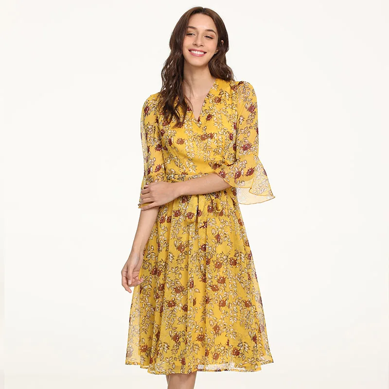 Платье летнее желтое шифоновое ТРАПЕЦИЕВИДНОЕ с V-образным вырезом и цветочным