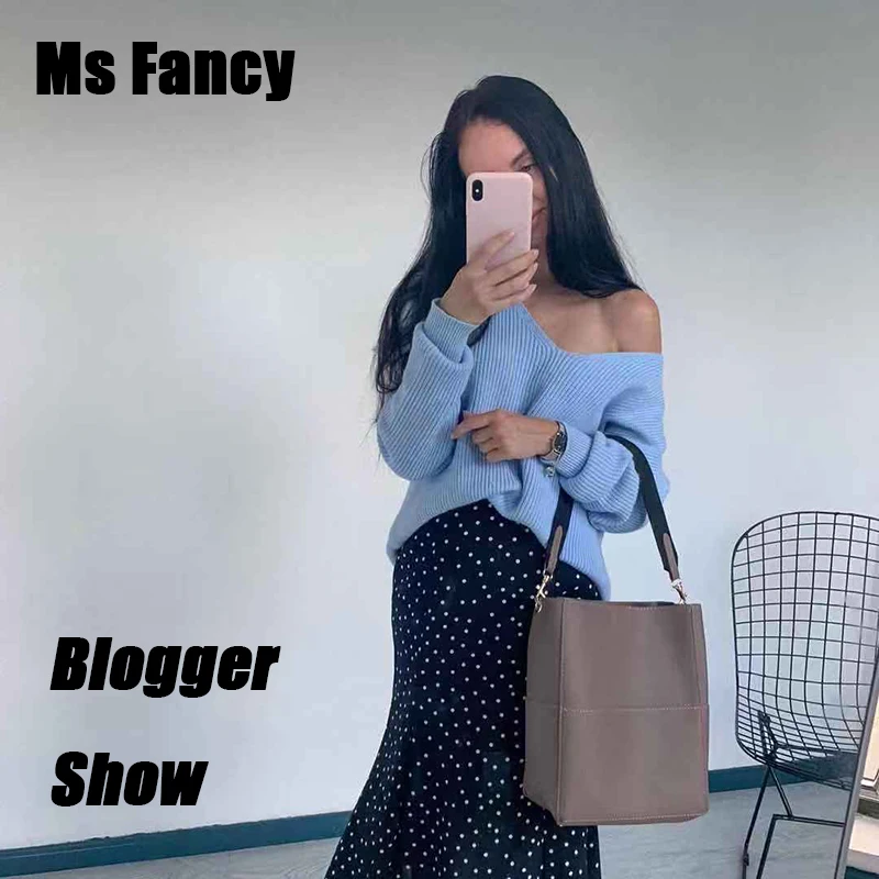 2020 Spring Women Blue V-neck Pullover Sweater Lazy oaf Loose Solid Color Casual Oversize White Black Pullovers | Женская одежда