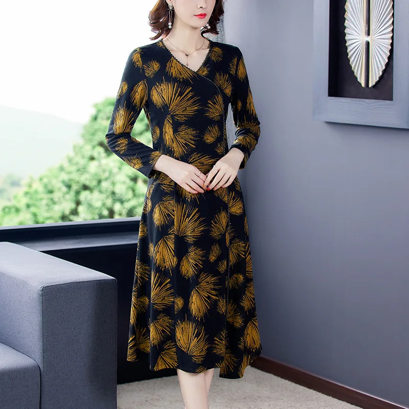 

2020 Fall New Fashion V-neck Printed Slim Long Sleeve Dress Female Large Size L-4XL High Quality Elegant vestidos