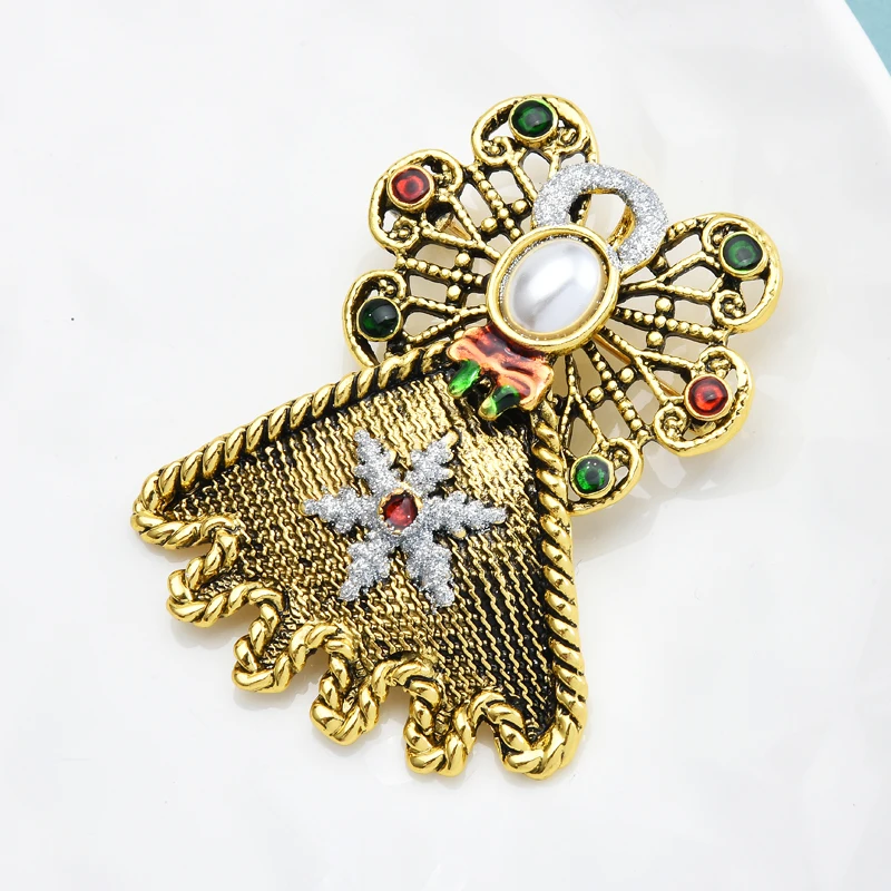 

Wuli&baby Vintage Snowflake Angel Brooch Pins Snow Fairy Figure Brooches For Women Christmas New Year Jewelry Gifts