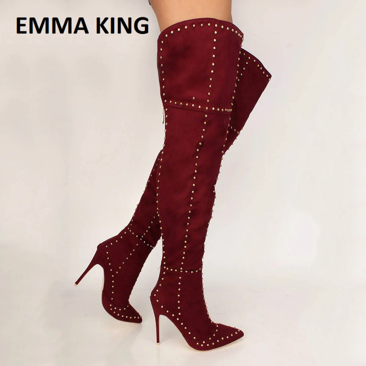 Emma king/замшевые сапоги до бедра с шипами и острым носком; зеленые сапоги выше колена; пикантные женские сапоги до бедра; сезон осень-зима;