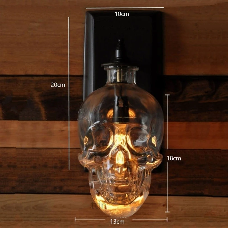 Винтажный настенный светильник в стиле ретро стеклянное Бра виде черепа и костей