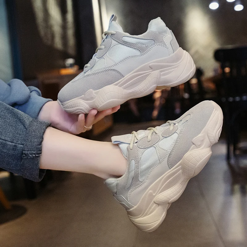 Обувь для папы дышащие женские кроссовки на массивном каблуке Новинка 2019 года