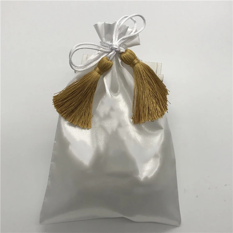 Роскошный сатиновый мешочек для волос изготовленным на заказ логосом завязках