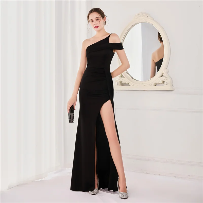 

Summer New Fashion Commuting Women's Wear Modal Long Black One-Shoulder Sleeved Open-Fork Dress