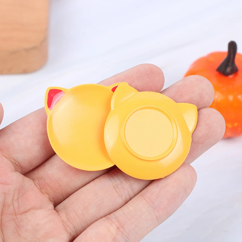 

4Pcs 1/12 Dollhouse Miniature Kitchen Accessories Mini Dish Simulation Cute Cat Plate Model for Doll House Decoration Kids Toy