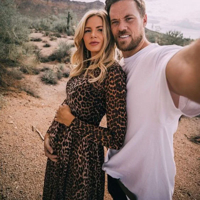 С леопардовым принтом платье для беременных фотографии длинный рукав макси