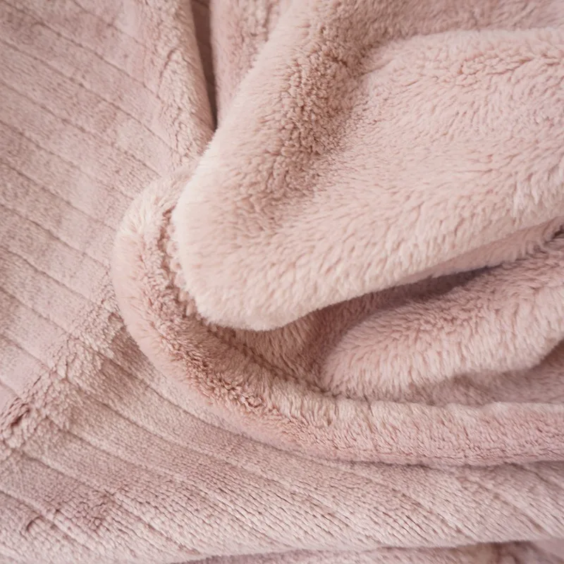 Фланелевое мини одеяло 70*110 см утолщенное колено для офиса отдыха в гостиной