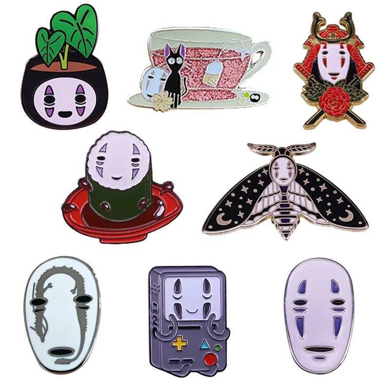 Коллекция булавок, вдохновленных фильмом "Унесенные призраками": Магический чайник, брошь "Бабочка", геймбой в качестве горшка для растений, знак самурая, брошь аниме студии Гибли.