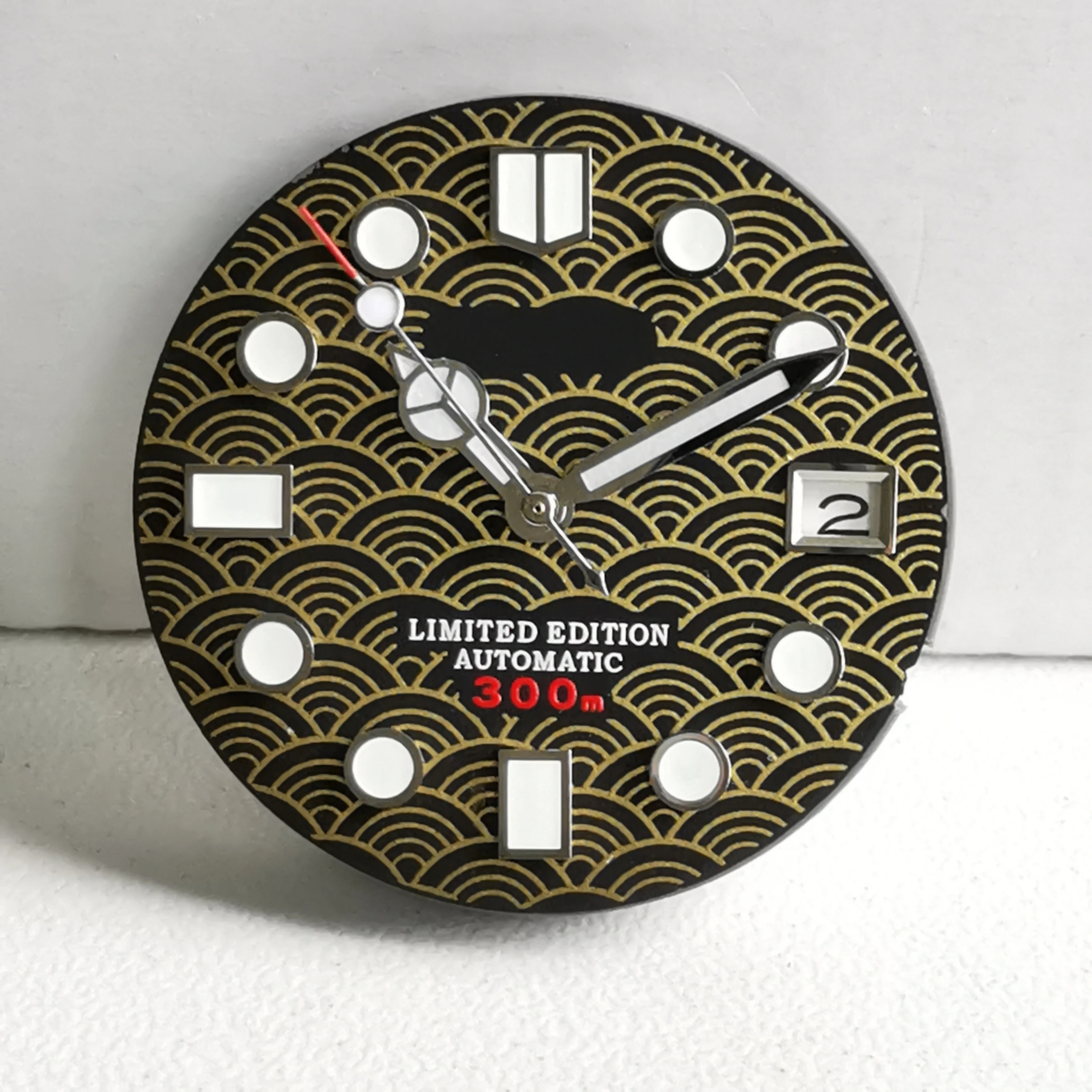 

Made for Seikomodified Universal Dial Accessories Samurai Abalone SKX007/009 Small MM Japanese Wave Dial