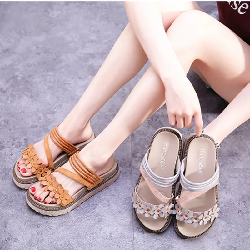 

2020 Summer The New Seaside Leisure Flower Thick bottom Sandals Fashion Solid Outside Wedges Non-slip High Quality Med (3cm-5cm)