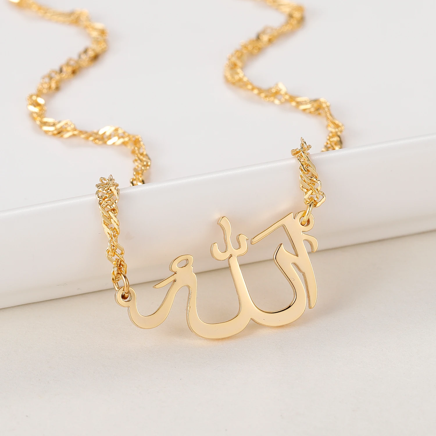 Collana di calligrafia araba nome personalizzato pendenti in acciaio inossidabile Islam gioielli religiosi musulmani per le donne regali per la festa della mamma