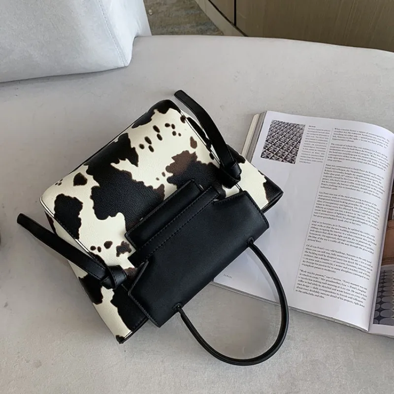 

Ladies Designer Houndstooth Handbag New Autumn Winter Striped Shoulder Crossbody Bags Female Office Casual Printing Bucket Bag