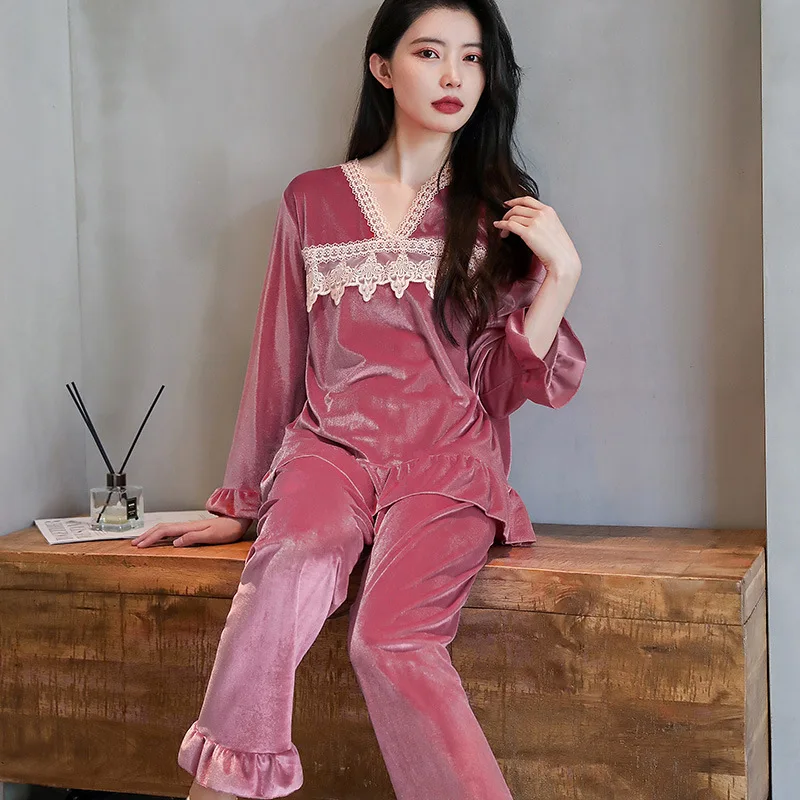 

Autumn And Winter Velvet Loose 2pcs Pajamas Set Women's Lace Sweet Family Clothes Sexy Women's V-neck Pajamas Full Sleeve Pajama