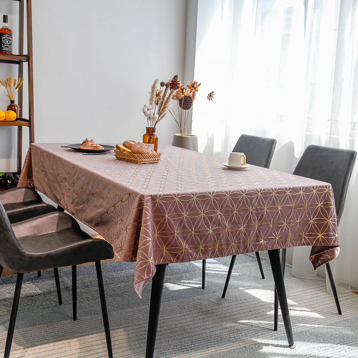 

Luxury Nodic Foil Printing Golden Line Table Cloth Rectangle Geometric Home Hotel Table-cloth