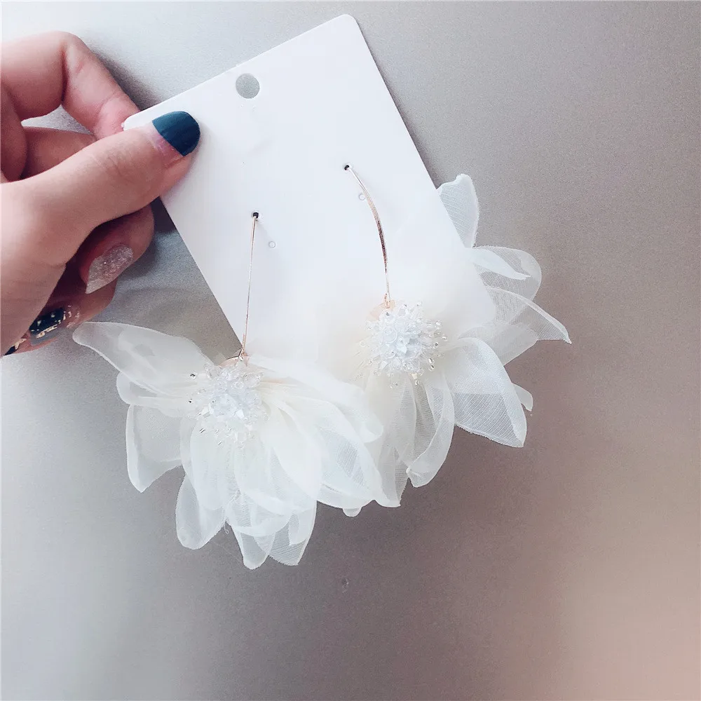 

Dominated 2019 Fashion Crystal Temperament hyperbole Women Drop earrings Contracted lace Flower long earrings