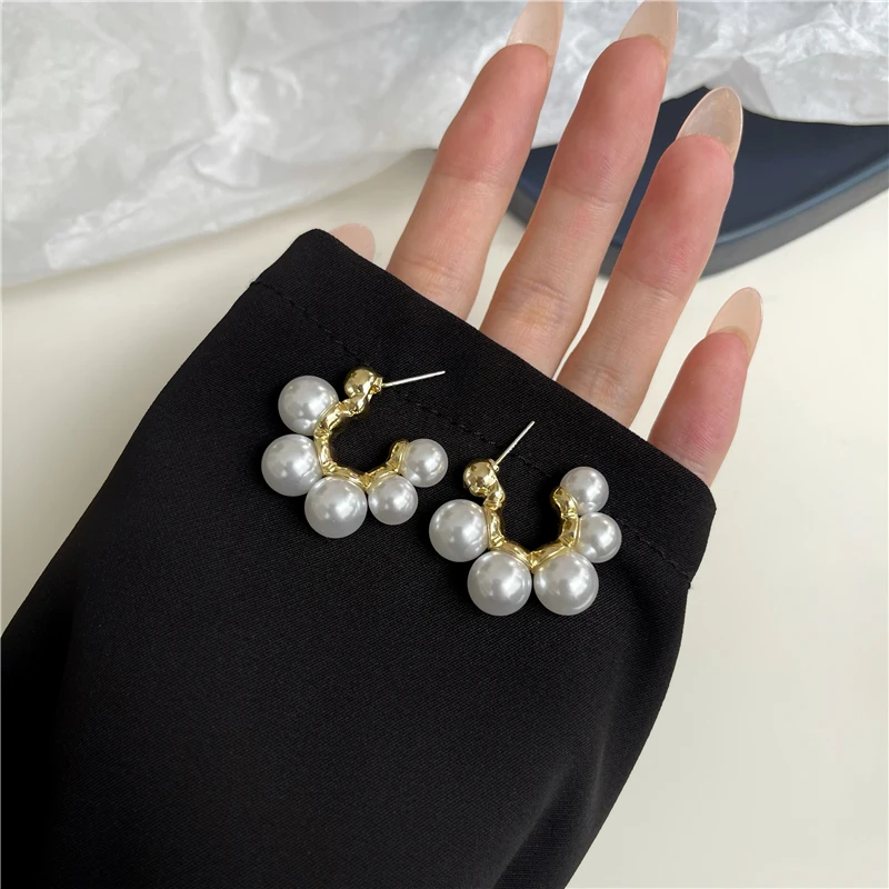 

C Shape Baroque Pearl Earrings South Korean Style Fashionable Joker Retro Elegant Geometric Stud Earrings Women Jewelry Gift