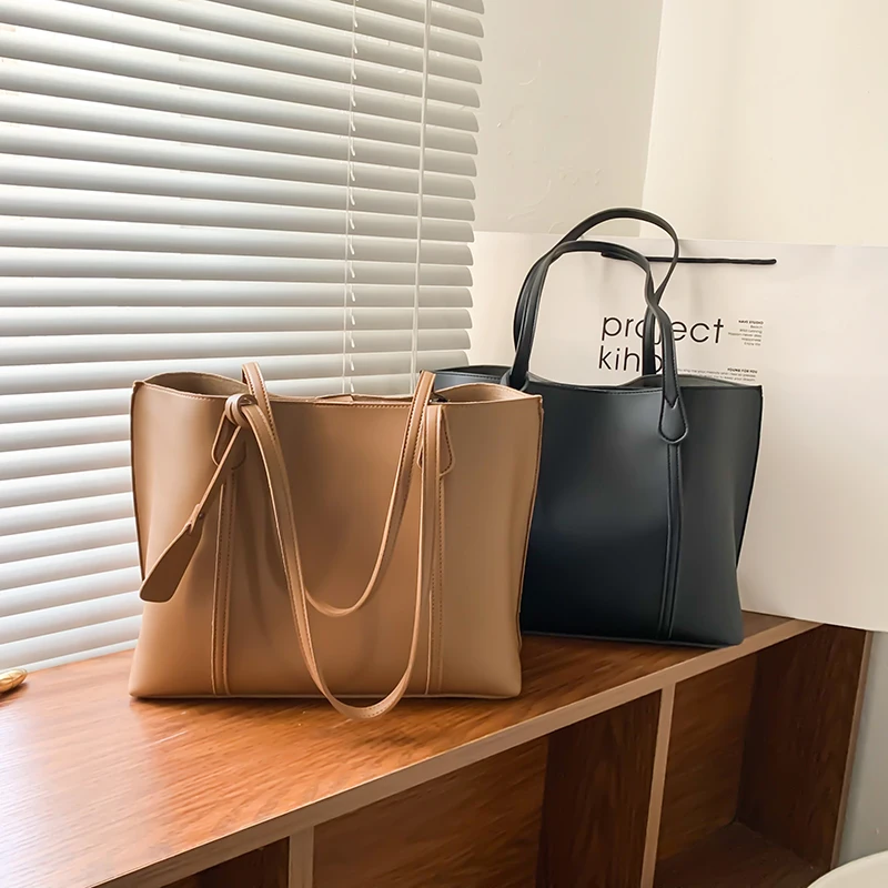 

High Capacity Big PU Leather Crossbody Shoulder Bag for Women 2021 Trendy Luxury Designer Simple Branded Shopping Handbags