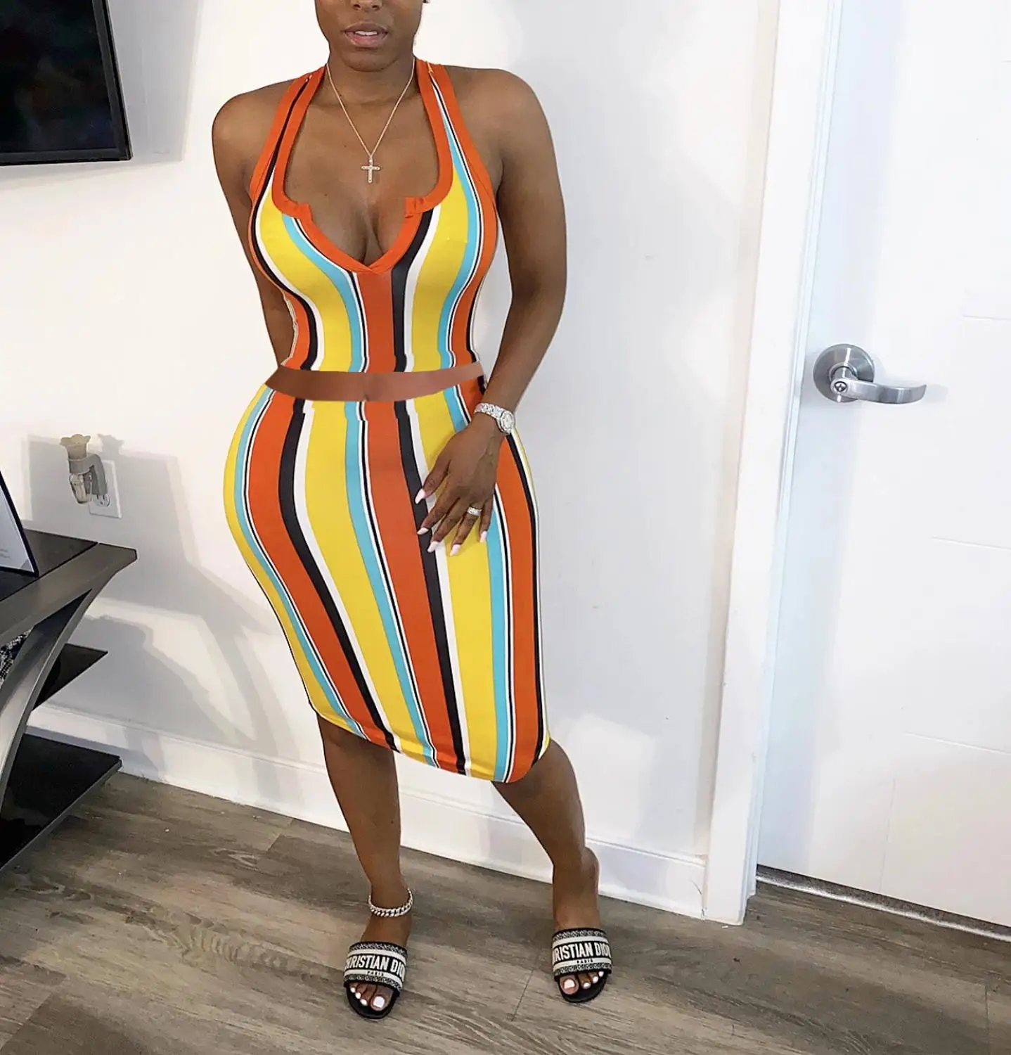 

2020 women fashion deep v neck sling V-neck stripe crop top and dress 2 pieces set beach style lady fashion tracksuits