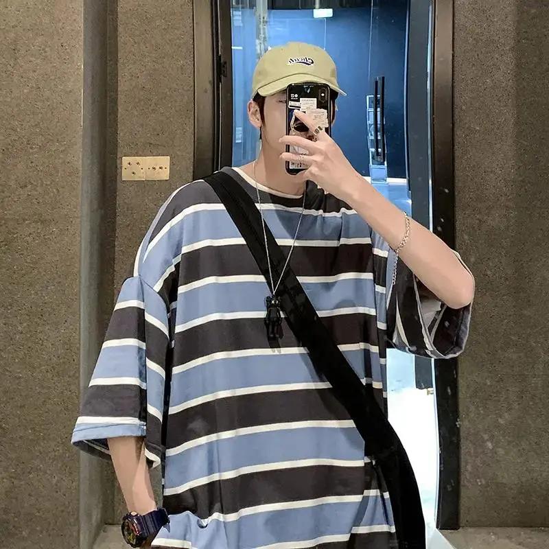

Cotton Striped T-Shirt Male Funny Harajuku Clothes Streetwear Men Japan Hip Hop Loose Half Sleeve Gothic Oversized T Shirts