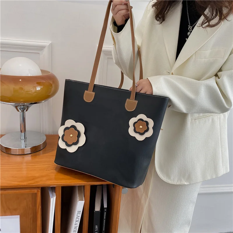 

Texture Large Capacity Bag Women's New Trend Fashion Leisure Single Shoulder Bag Net Red Simple Underarm Tote Bag