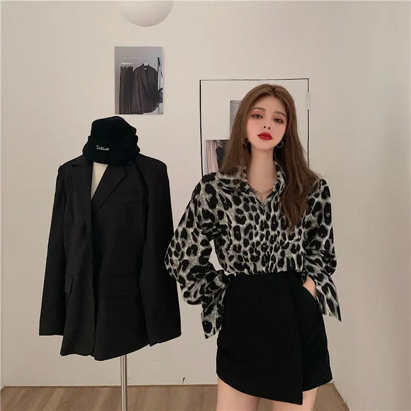 

Women's Shirt Leopard Pattern Design Feeling Fried Street Leopard Pattern Long Sleeve Shirt Spring 2021 New Retro Mid Long Shirt
