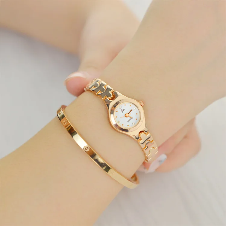 

2021 Summer New Fashion Trend Ladies Bracelet Watch Simple Quartz Watch Student Luxury All-match Temperament Watch Female