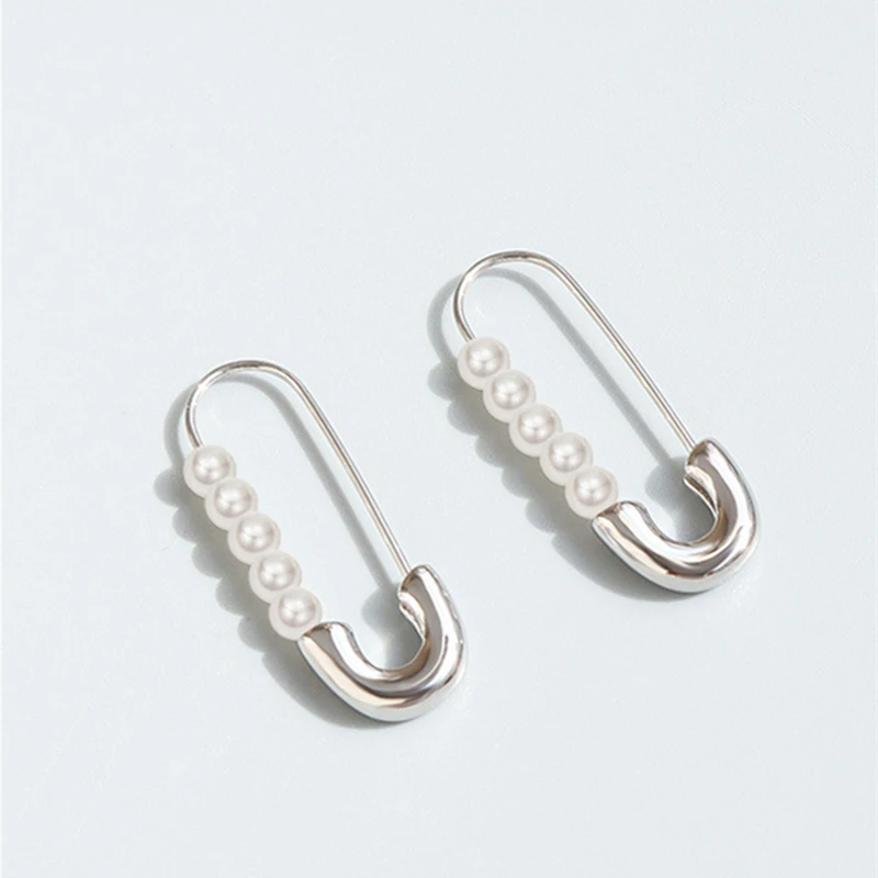 

TOSOKO Stainless Steel Jewelry Paper Clip Imitation Pearl Earrings Women's Winter Elegant Earrings BSF359