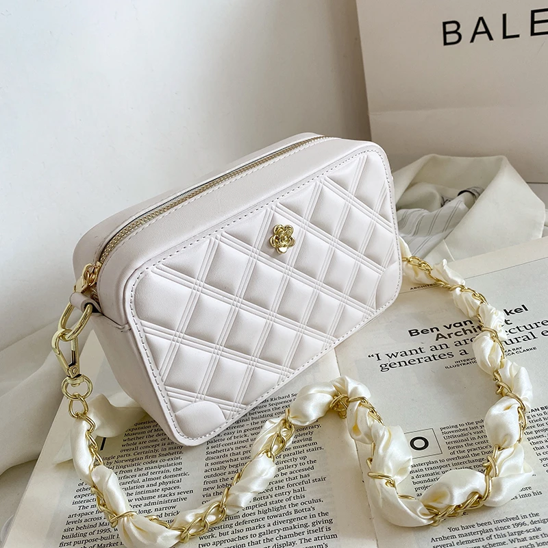 

Fashion New Plaid Chain Crossbody Bags Women Messenger Bag Female Lock Cross Body Shoulder Bag PU Leather Small Square Flap Bag