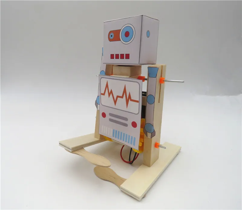 Научно экспериментальная модель 2 футового робота ручной работы изготовленная