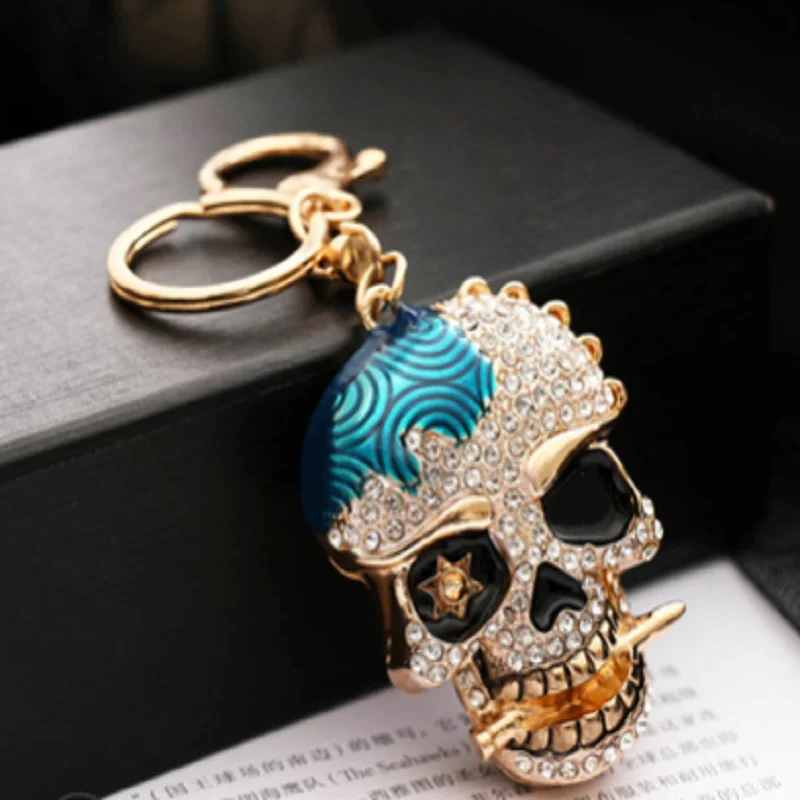 

Creative Trend Key Chains Skeleton Head Fashion Student Backpack Men Car Keyring Cute Menand Women Gift Pendant Keychain
