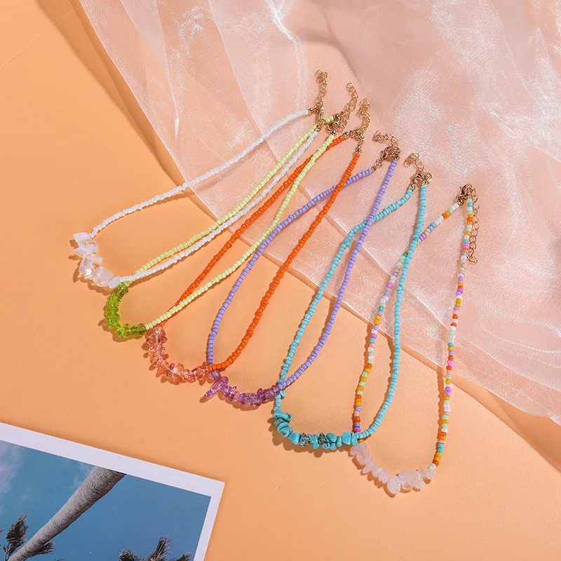 

New Boho Transparent Irregular Geometric Crystal Crushed Stone Colorful Resin Acrylic Beaded Choker Necklace For Women Jewelry