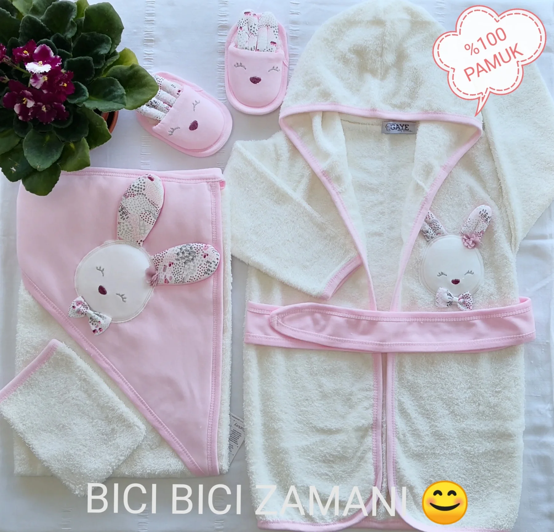 

Baby Hooded Towel With 5 İtems 1 Belth 1 Slipper 1 Towel 1 Paunch 1 Bathrobe Girl Bath Stuff Shower Essentials Newborn Gift Set