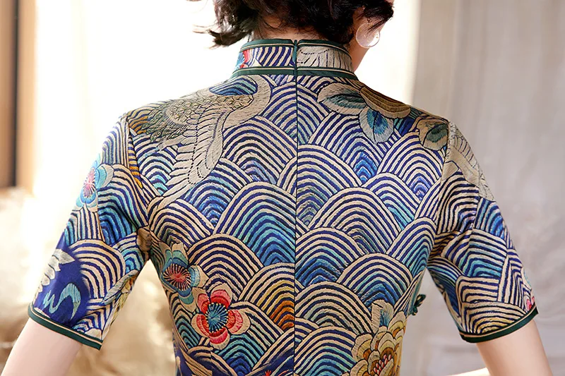 

Classical Style Print Xiangyun&Crane Lady Long Cheongsam Slim Short Sleeve Evening Party Chinese Dresses Spring New Qipao Skirt