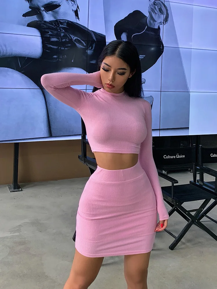 Женский костюм с круглым вырезом розовая облегающая юбка и топ длинным рукавом