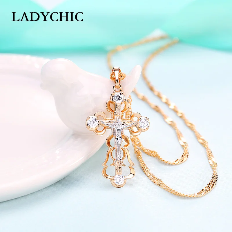 LADYCHIC Модные женские AAA циркон крест кулон золотой цвет Медь Кристалл Крест Иисуса Подвески ожерелье хип хоп ювелирные изделия LN1060 - Окраска металла: style 2