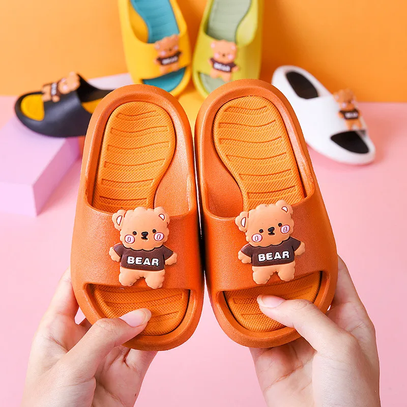 

2021 New Bear Children Slippers Summer Baby Home Soft Bottom Indoor and Outdoor Thickened Slippers Cartoon Bathroom Slippers