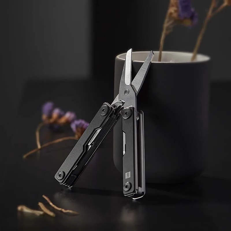 

Black Multi-function 10 In 1 Folding Knife Blade Screwdriver Can Opener Scissor Nail File Tweezer Ear Pick Outdoor Camping Tool