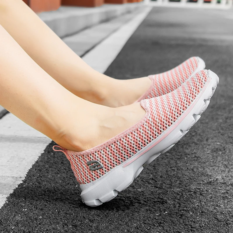 

Hot Sale 2020 Ladies Causal Shoes Platform Comfortable Women Shoes Breathable Fabric Sneaker Slip On Women Walking Shoes