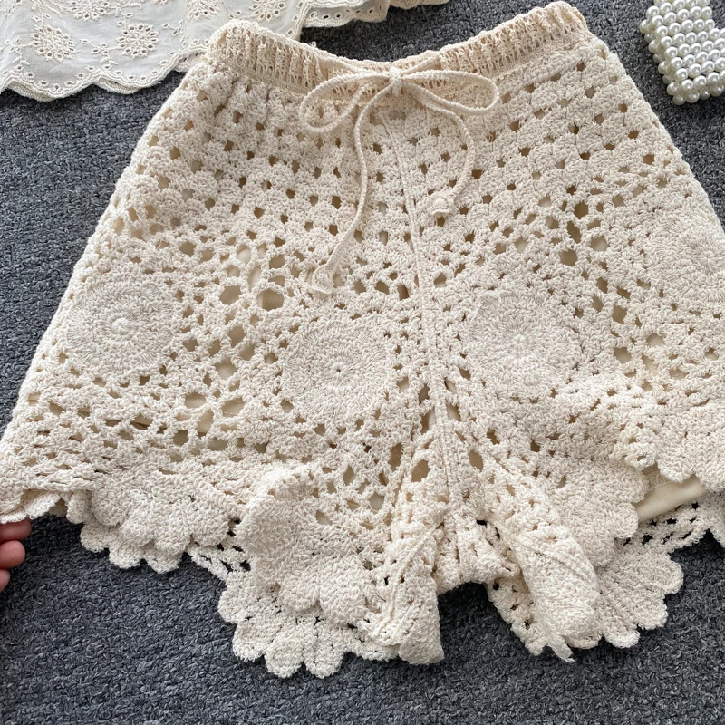 

Women Boho Beach Holiday Suit Summer 2021 Vingage Knitted Two Piece Set Hollow Out Vest Tops And Shorts Set Casual Woman Outfit