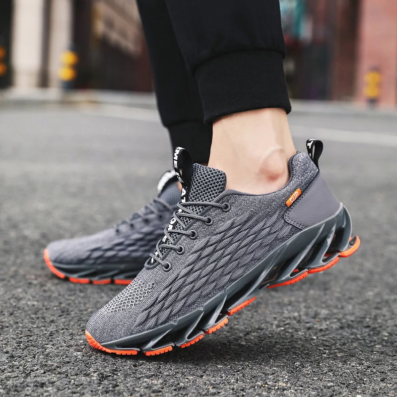 

Men's Breathable Walking Jogging Shoes Men Blade Shoes Soft Running Shoes Outdoor Fashion Shoes Men Casual Cool Black shoes